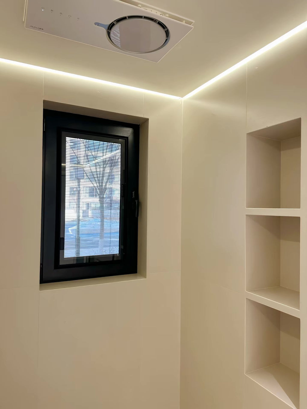Magnetic-attached blinds