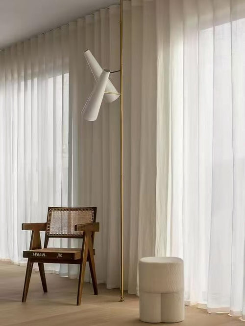 Snake-shaped aesthetic curtain