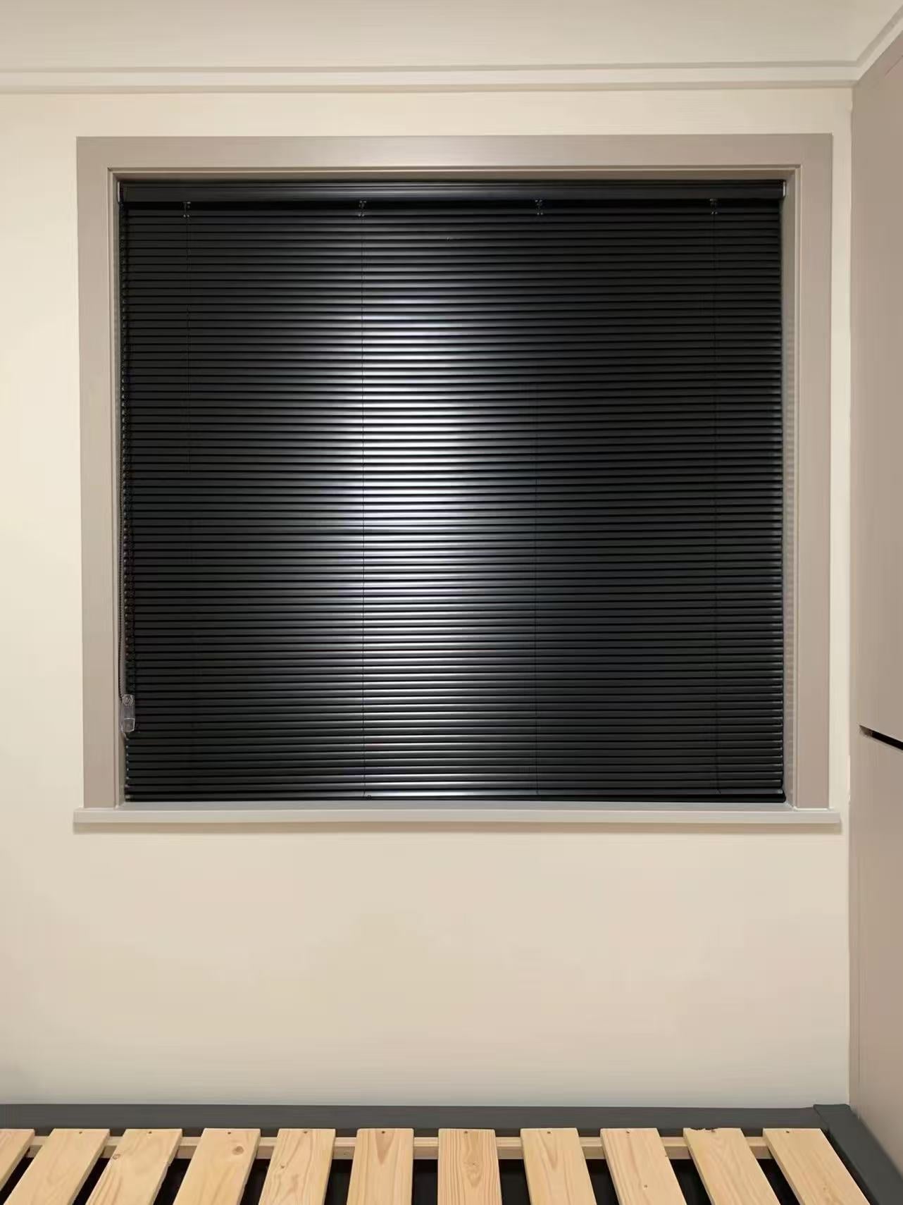 Venetian blinds