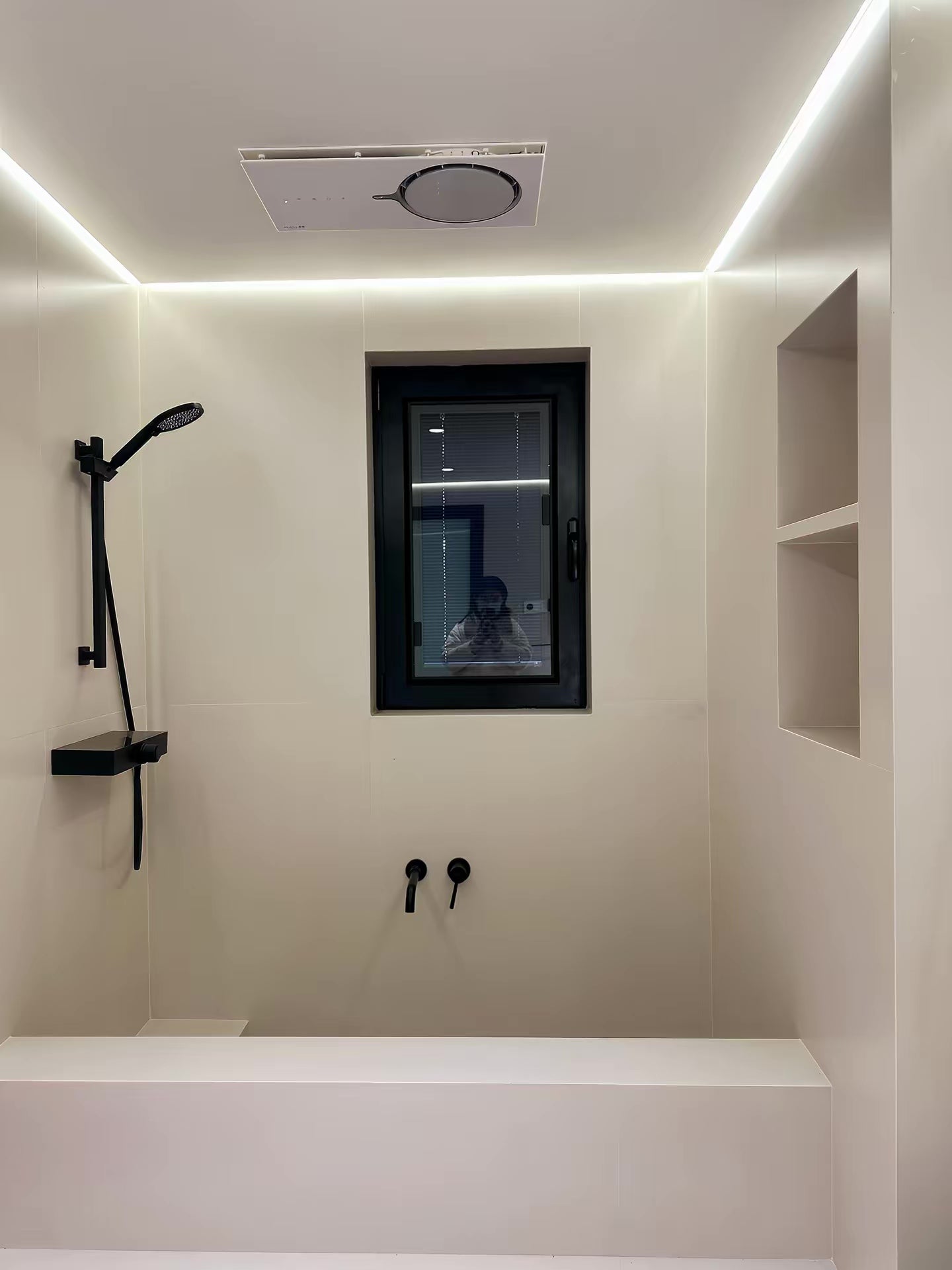 Magnetic-attached blinds